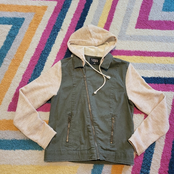 Juniors Size Medium Tinsel Town Army Green Jacket With Sweatshirt Sleeves & Hood - Picture 1 of 9